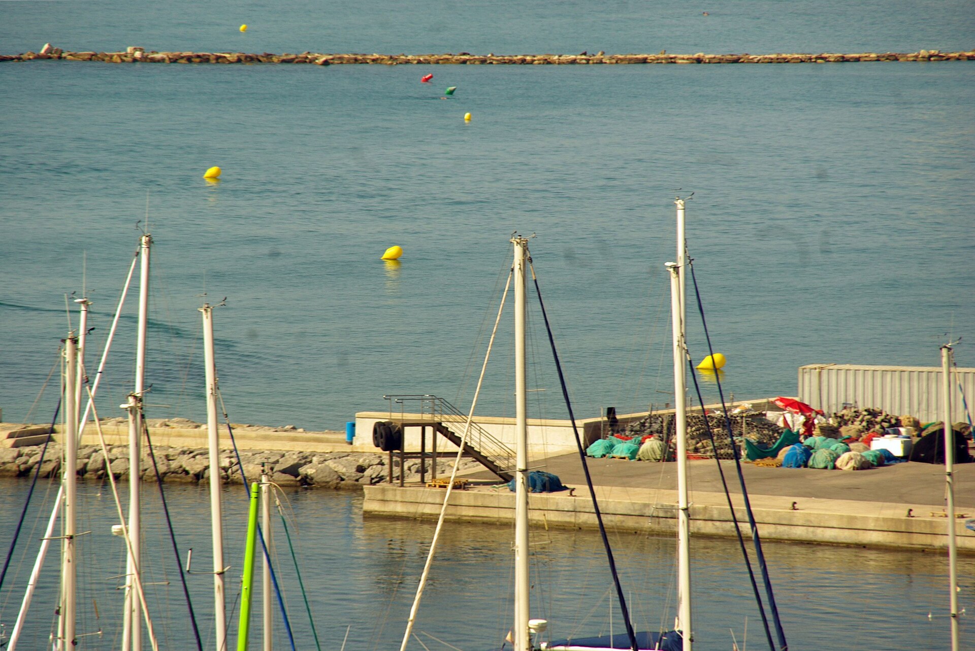® Ð ┼ EL CAMPELLO Un DÍA en el PUERTO_PERSONAJES 03.05