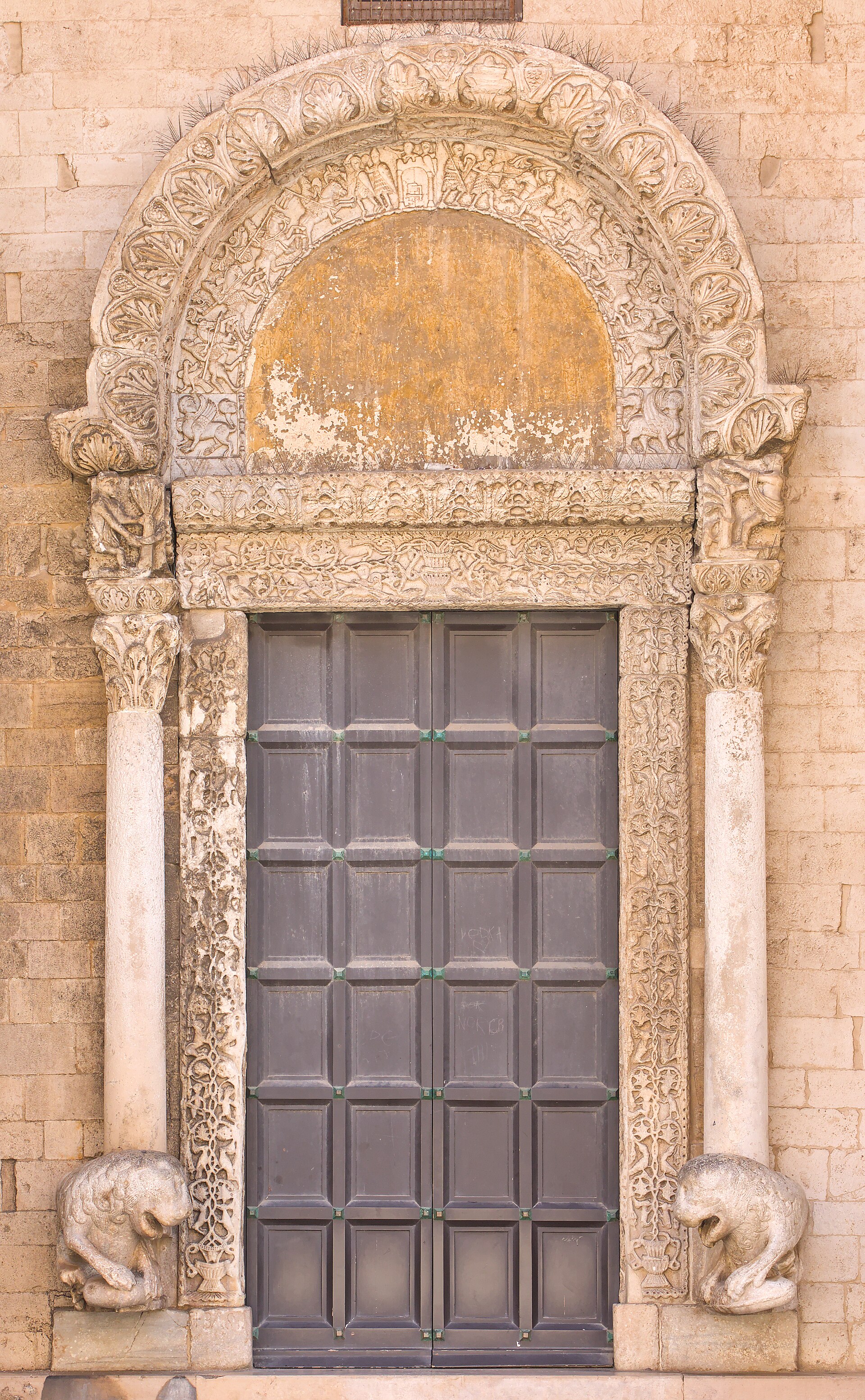 Bari (Apulia, Italy) - Saint Nicholas basilica - The Lions portal, on the north side