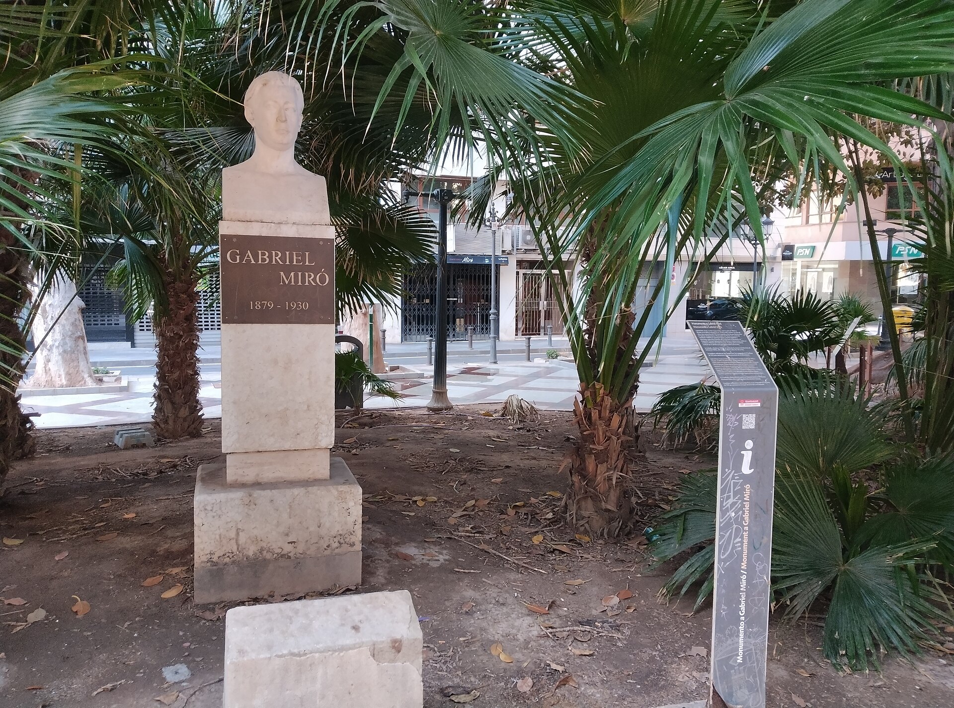 Monumento a Gabriel Miró, Alicante.