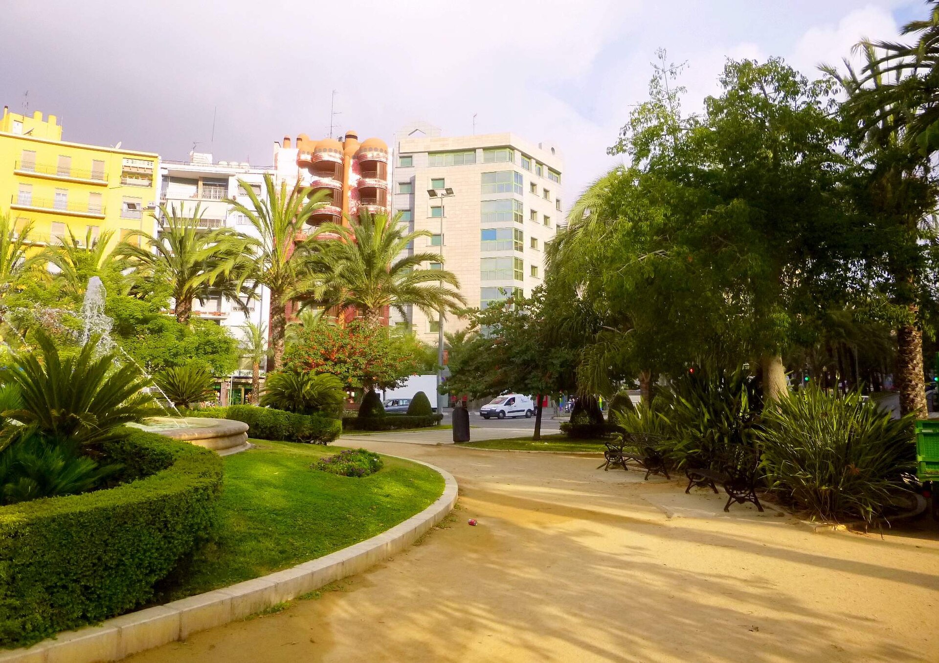 Plaza de los Luceros o Plaça dels Estels (Alicante)